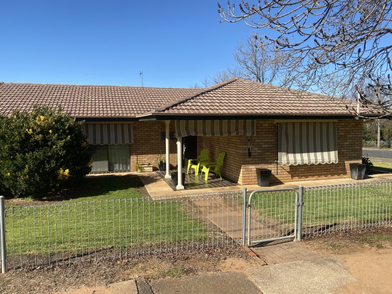 109 Martin Street, Coolah NSW 2843