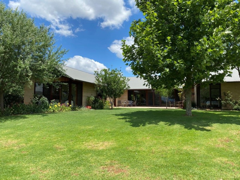 Vinegaroy Road, Coolah NSW 2843