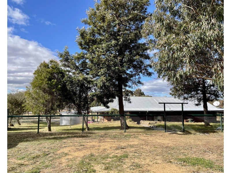 118 Neeleys Lane, Cassilis NSW 2329