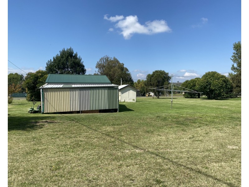 45 Railway Avenue, Coolah NSW 2843