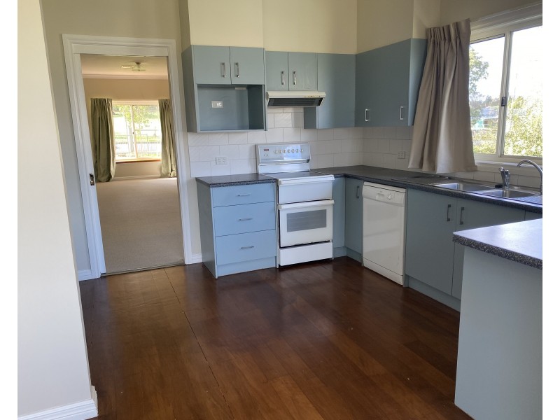 82 Martin Street, Coolah NSW 2843