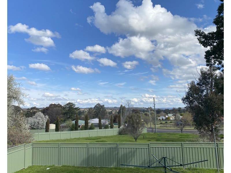 82 Martin Street, Coolah NSW 2843