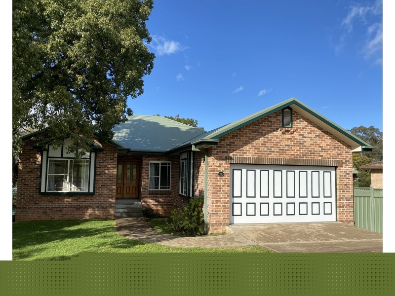 82 Martin Street, Coolah NSW 2843