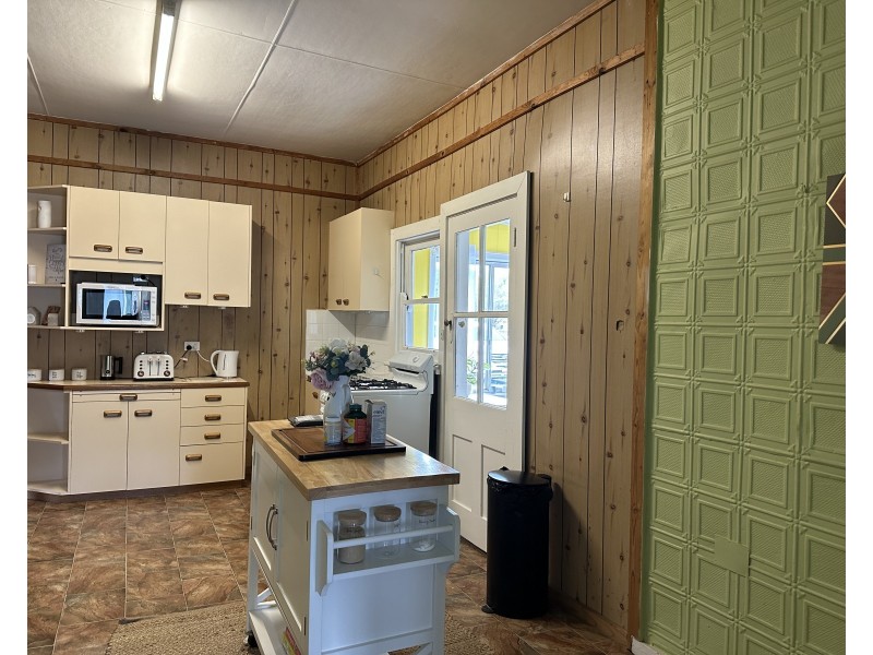 11 Cox Lane, Coolah NSW 2843