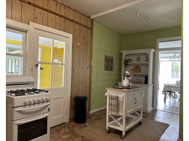 11 Cox Lane, Coolah NSW 2843