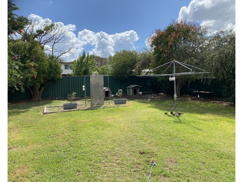 11 Cox Lane, Coolah NSW 2843