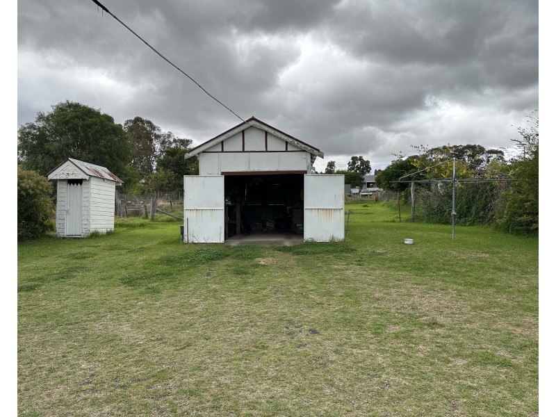 75 Martin Street, Coolah NSW 2843