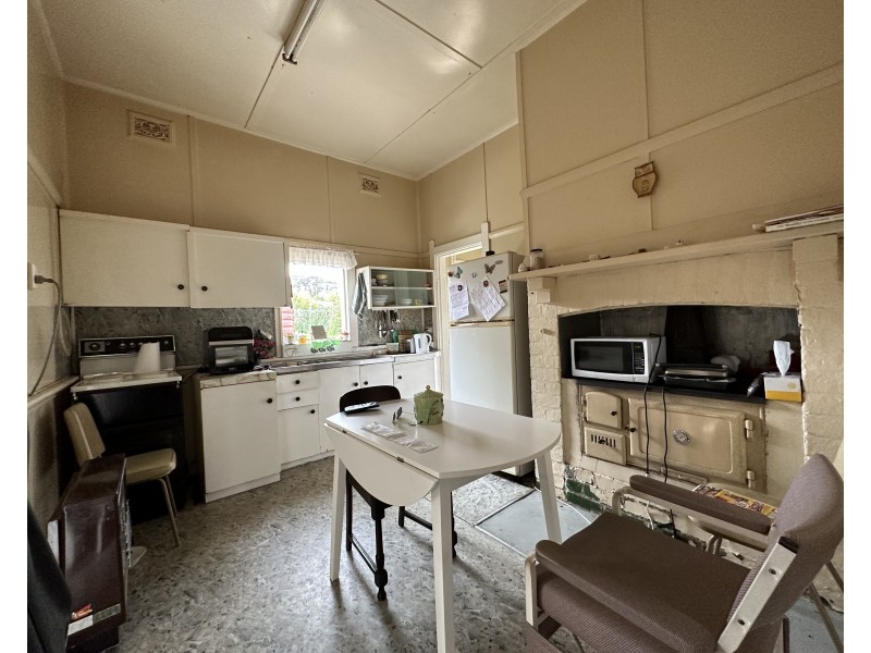 75 Martin Street, Coolah NSW 2843