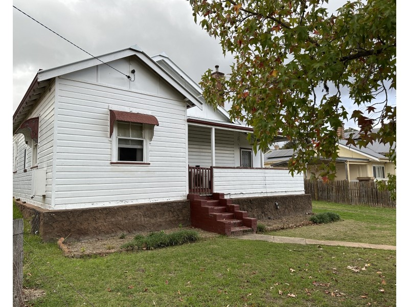 75 Martin Street, Coolah NSW 2843