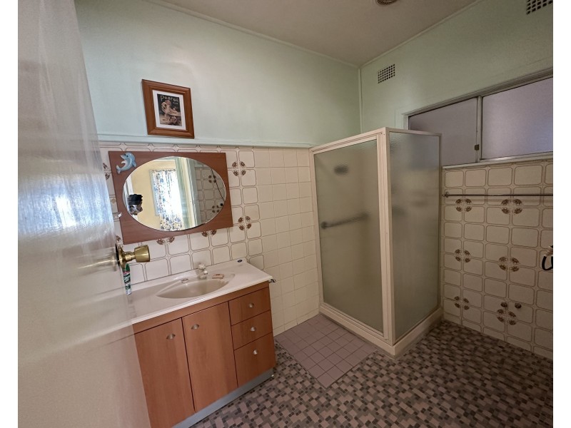 124 Martin Street, Coolah NSW 2843
