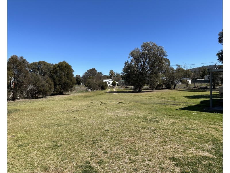 24-26 Oban Street, Coolah NSW 2843