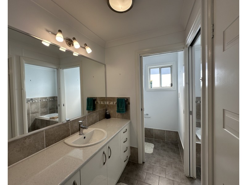 10 Cameron Place, Coolah NSW 2843