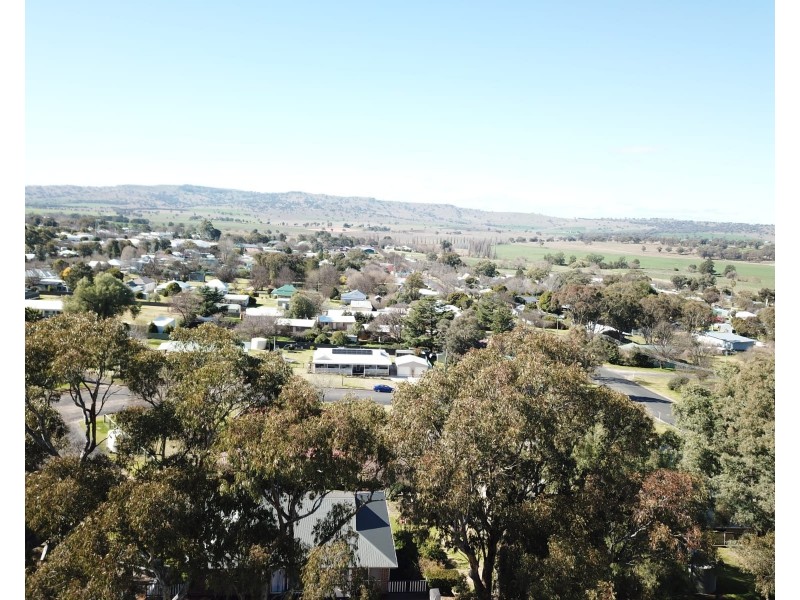 11 Cliff Lane, Coolah NSW 2843