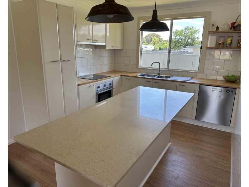 151 Binnia Street, Coolah NSW 2843