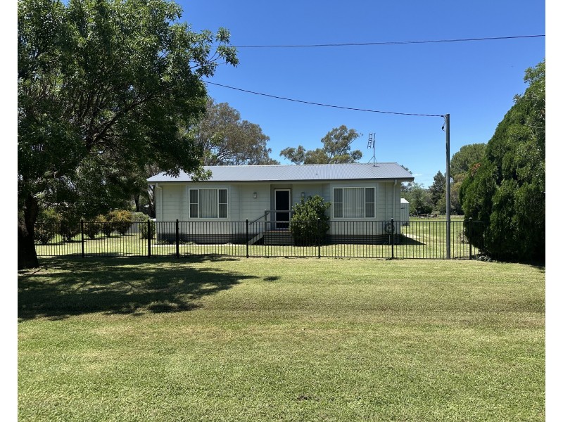60 Binnaway Street, Coolah NSW 2843