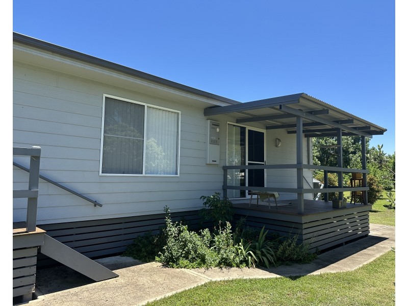 60 Binnaway Street, Coolah NSW 2843