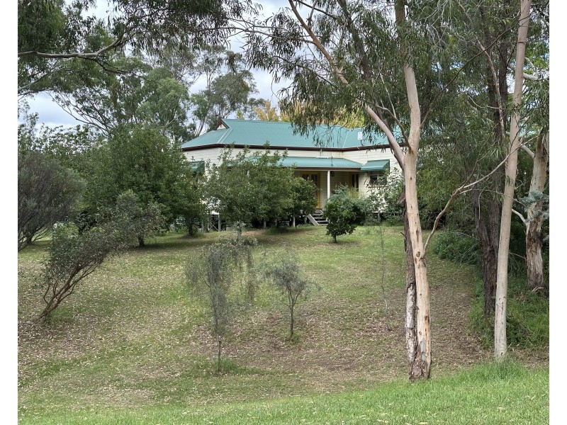 Cloudy Hill/82 Goddard Street, Coolah NSW 2843