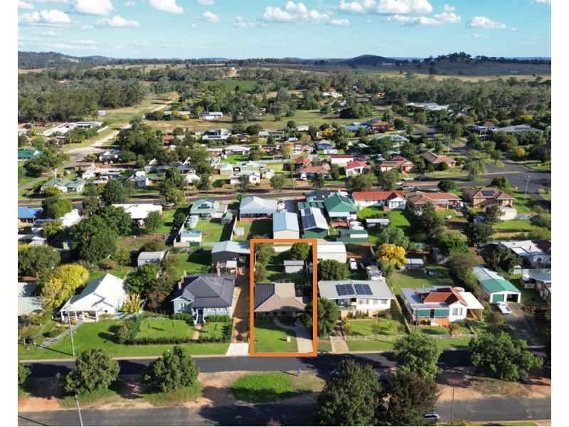 32 Tucklan Street, Dunedoo NSW 2844