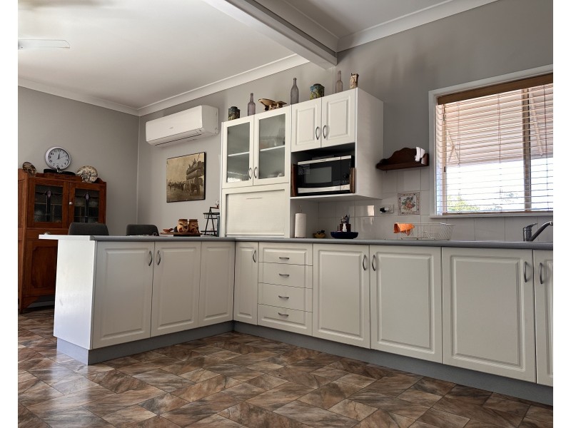 Bradview/1009 Warrumbungles Way, Coolah NSW 2843