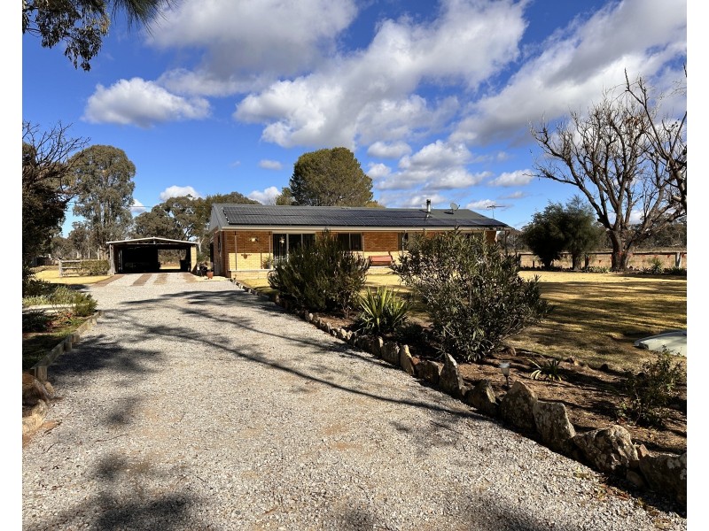 Bradview/1009 Warrumbungles Way, Coolah NSW 2843