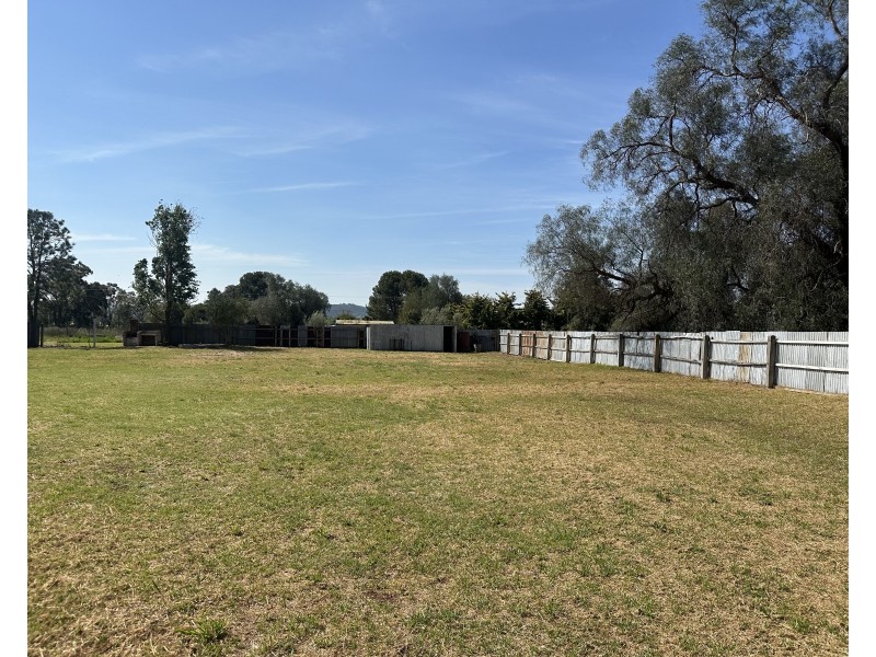 17 Channon Street, Leadville Via, Dunedoo NSW 2844