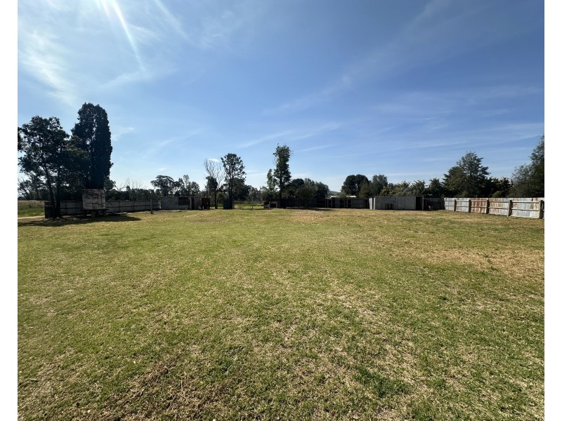 17 Channon Street, Leadville Via, Dunedoo NSW 2844