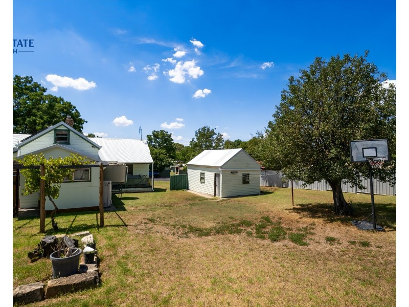 5 Glencoe Street, Coolah NSW 2843