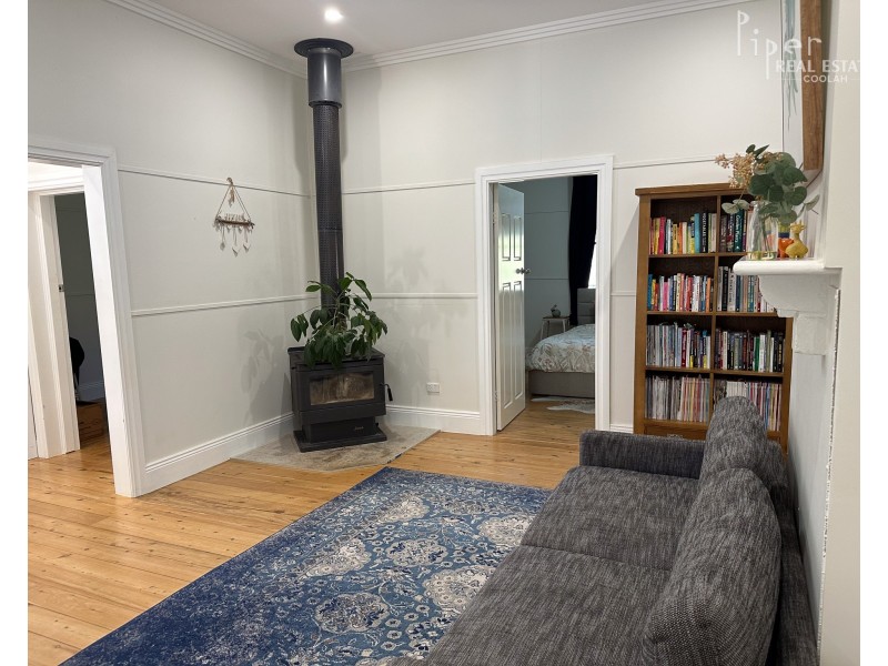 The Old School House/75 Denham Street, Leadville via, Dunedoo NSW 2844