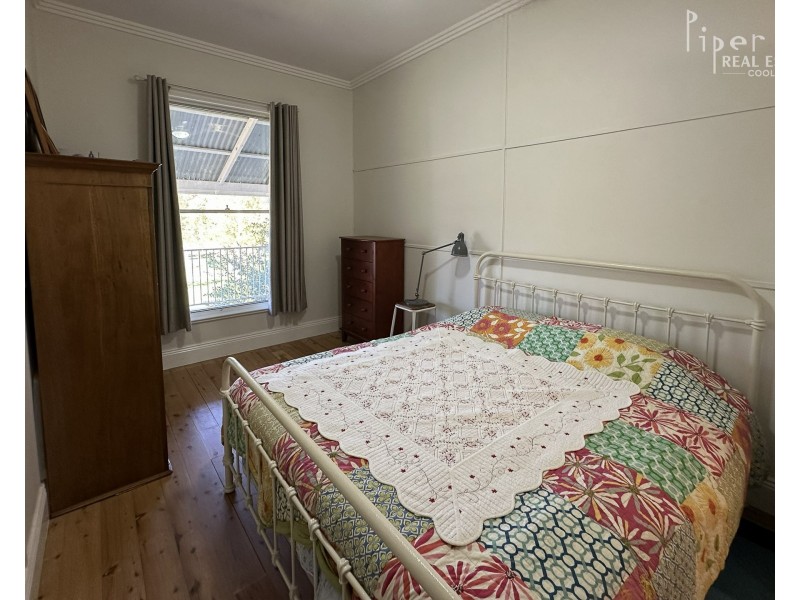 The Old School House/75 Denham Street, Leadville via, Dunedoo NSW 2844