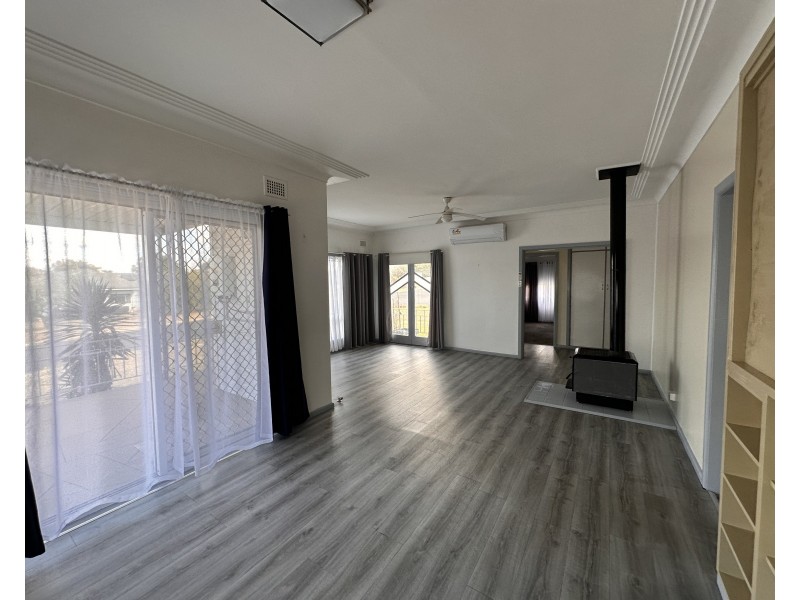 95 Booyamurra Street, Coolah NSW 2843