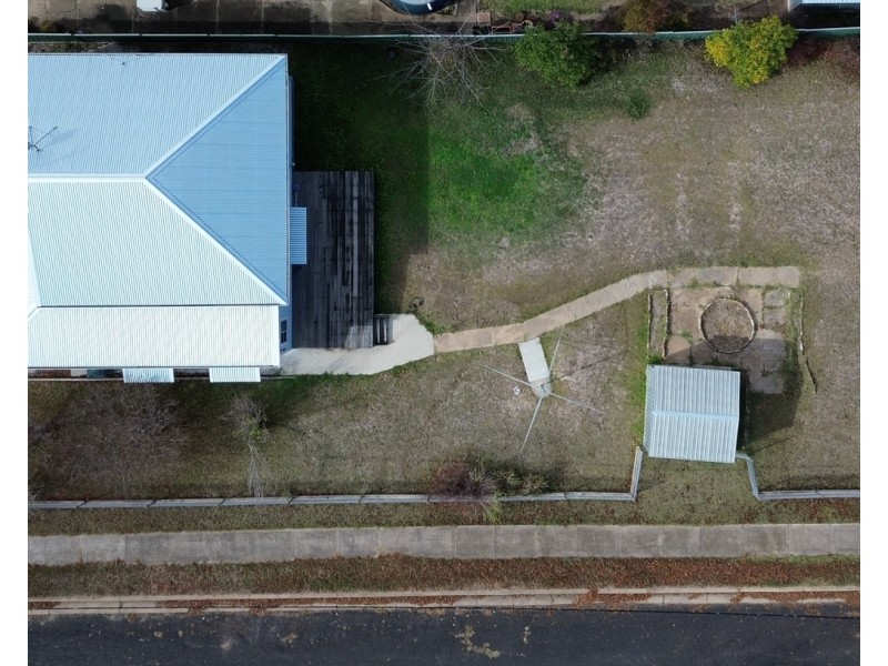 42 Martin Street, Coolah NSW 2843
