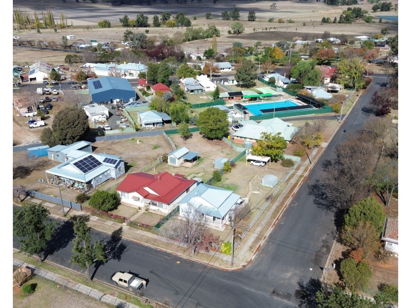 42 Martin Street, Coolah NSW 2843