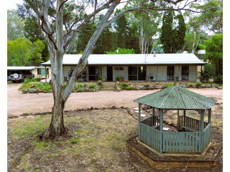 100 Booyamurra Street, Coolah NSW 2843