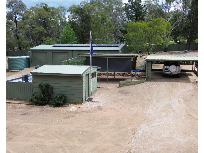 100 Booyamurra Street, Coolah NSW 2843