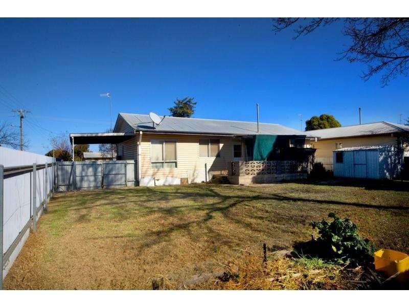 443 Wood Street, Deniliquin NSW 2710