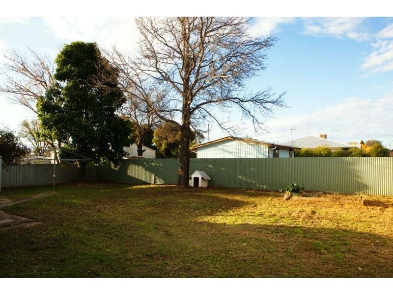 443 Wood Street, Deniliquin NSW 2710