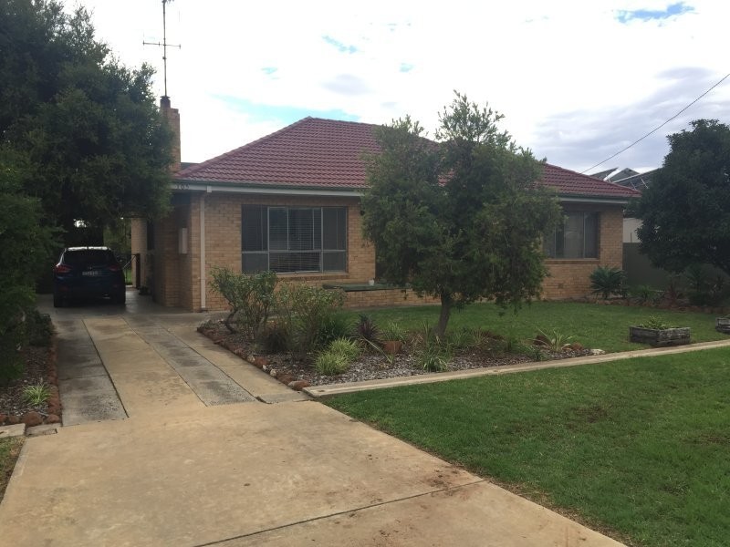 105 Dick Street, Deniliquin NSW 2710