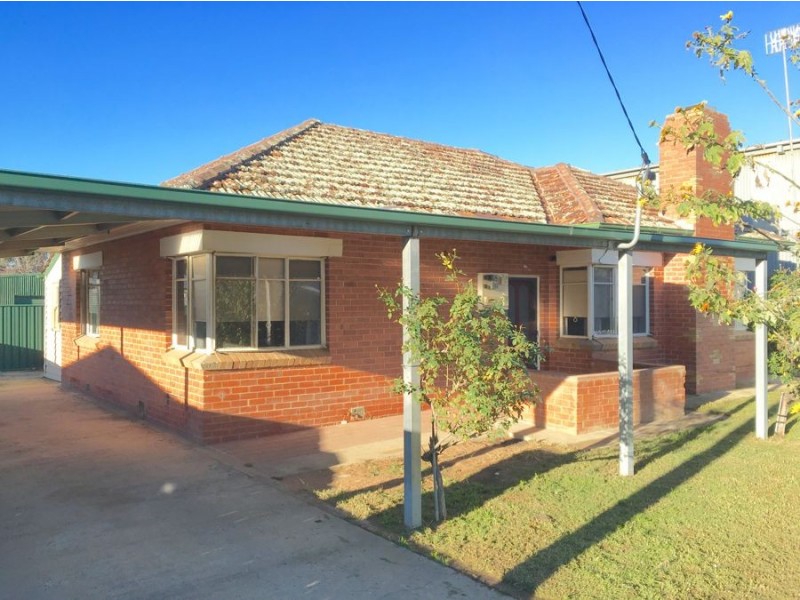 343 Herriott Street, Deniliquin NSW 2710