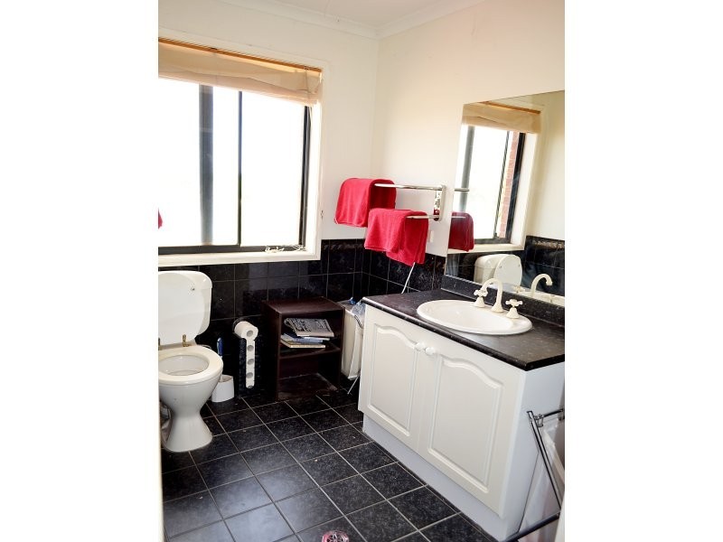 51 Mulumbah Road, Deniliquin NSW 2710