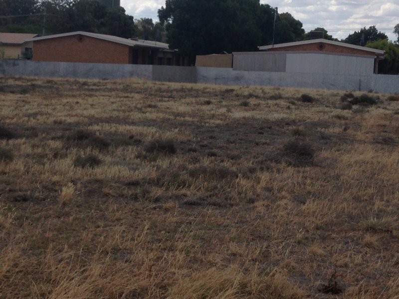 334-336 Russell Street, Hay NSW 2711