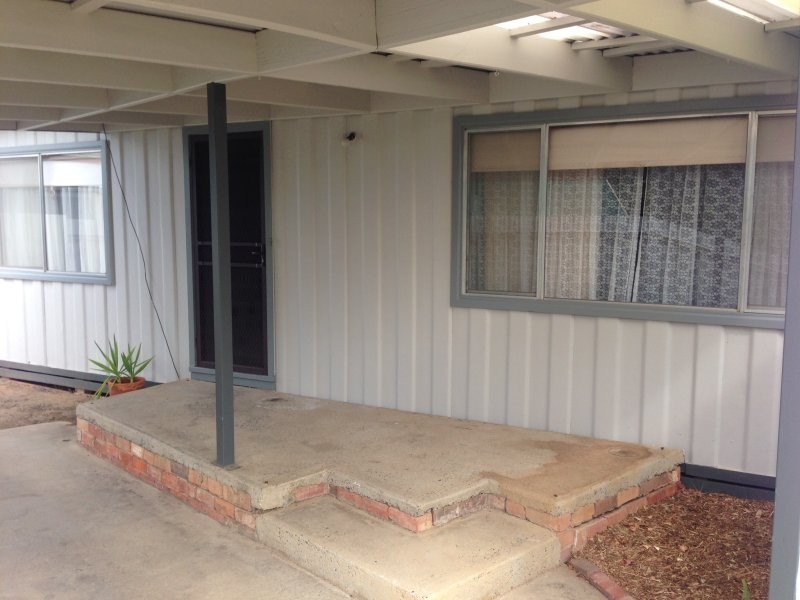 128 Dick Street, Deniliquin NSW 2710
