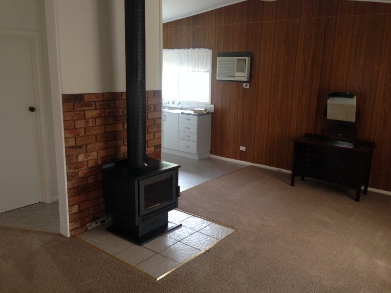 128 Dick Street, Deniliquin NSW 2710