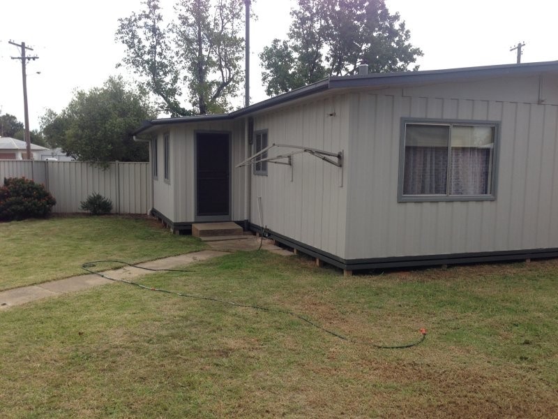 128 Dick Street, Deniliquin NSW 2710