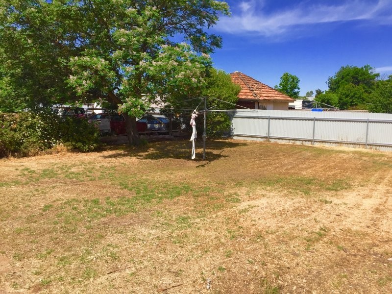 409 Wood Street, Deniliquin NSW 2710