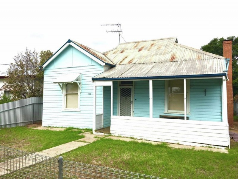 426 Church Street, Hay NSW 2711