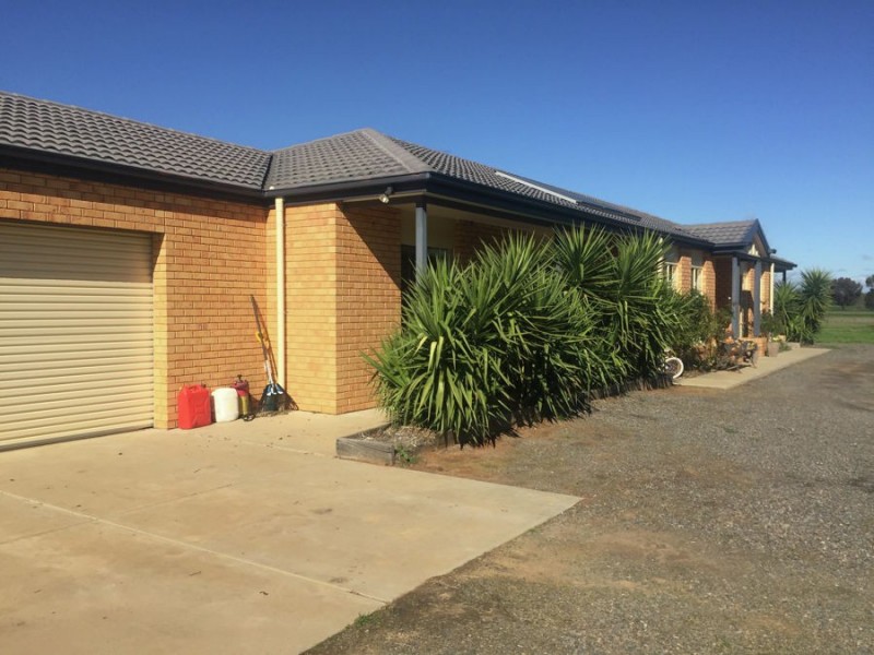 7 Mulumbah Estate, Deniliquin NSW 2710