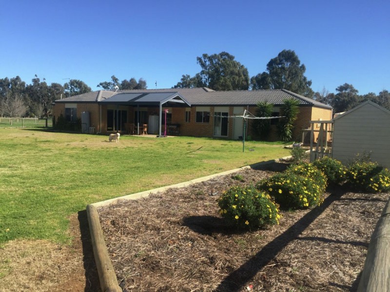 7 Mulumbah Estate, Deniliquin NSW 2710