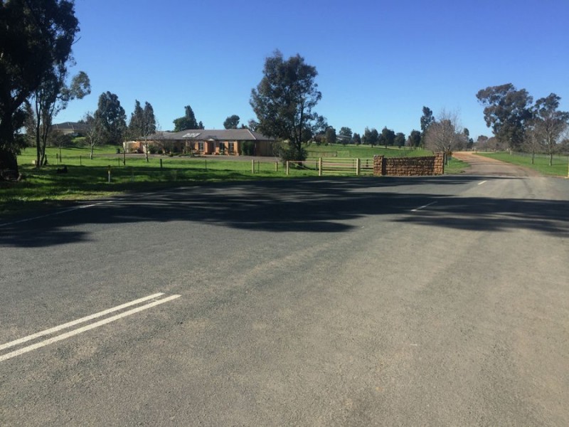 7 Mulumbah Estate, Deniliquin NSW 2710