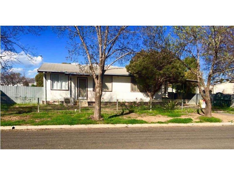 217 William Street, Hay NSW 2711