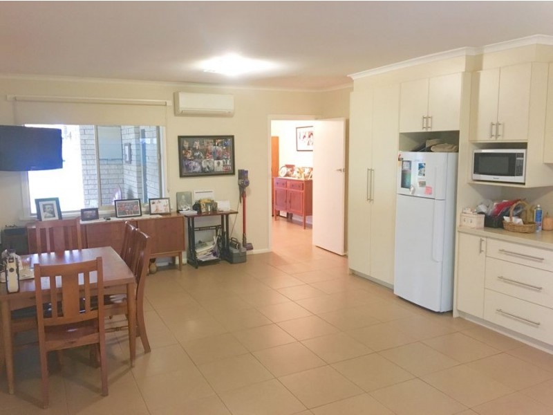83 Russell Street, Deniliquin NSW 2710
